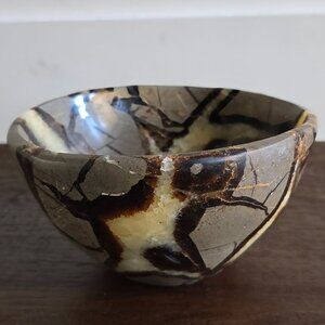 Septarian Bowl – Grounding • Protection • Ancient Wisdom
